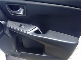 2016 TOYOTA CAMRY WHITE, 070, SE, 2.5L, AT.  Z24924